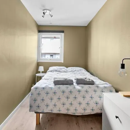 4br Apt In Center: Family-friendly, Free Parking Appartamento *