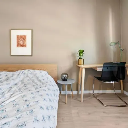 Appartamento 4br Apt In Center: Family-friendly, Free Parking *